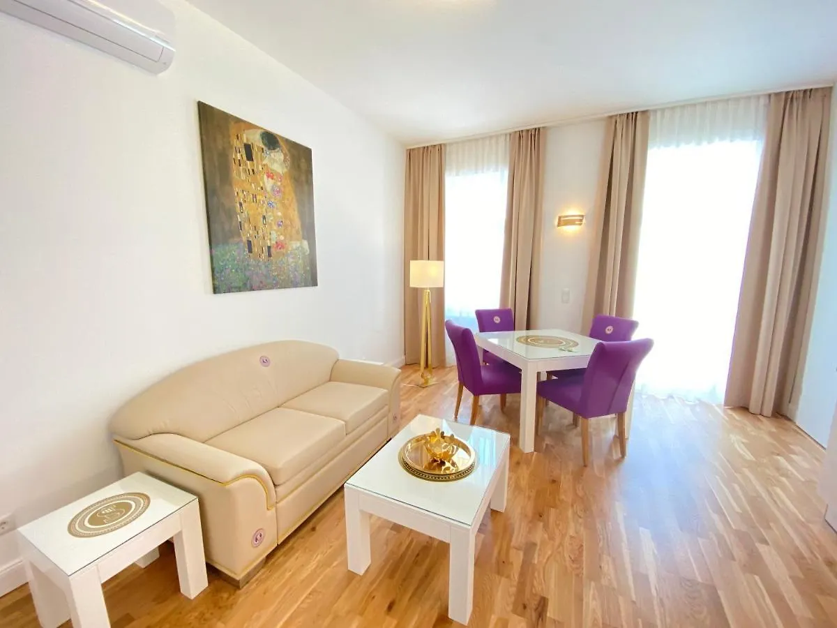 Steiner Residences Vienna Nestroyplatz شقة