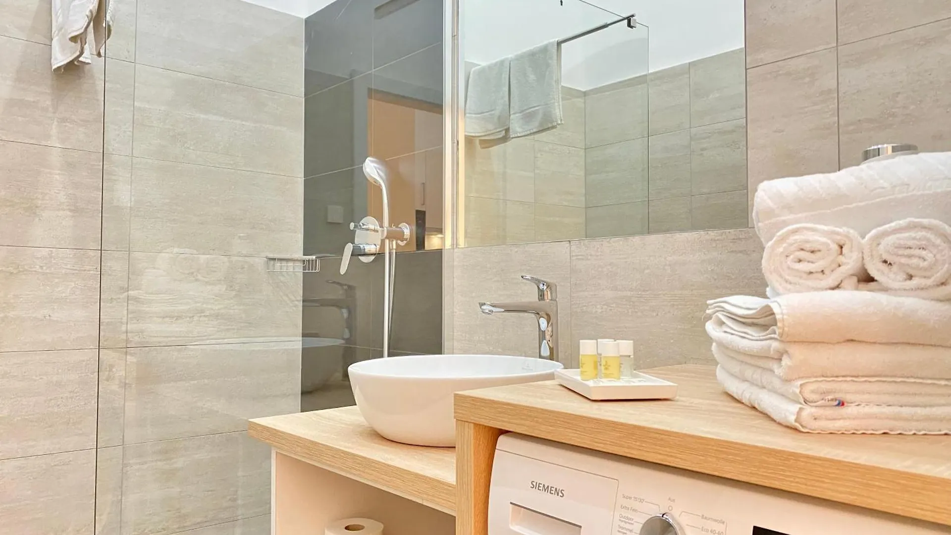 Steiner Residences Vienna Nestroyplatz شقة